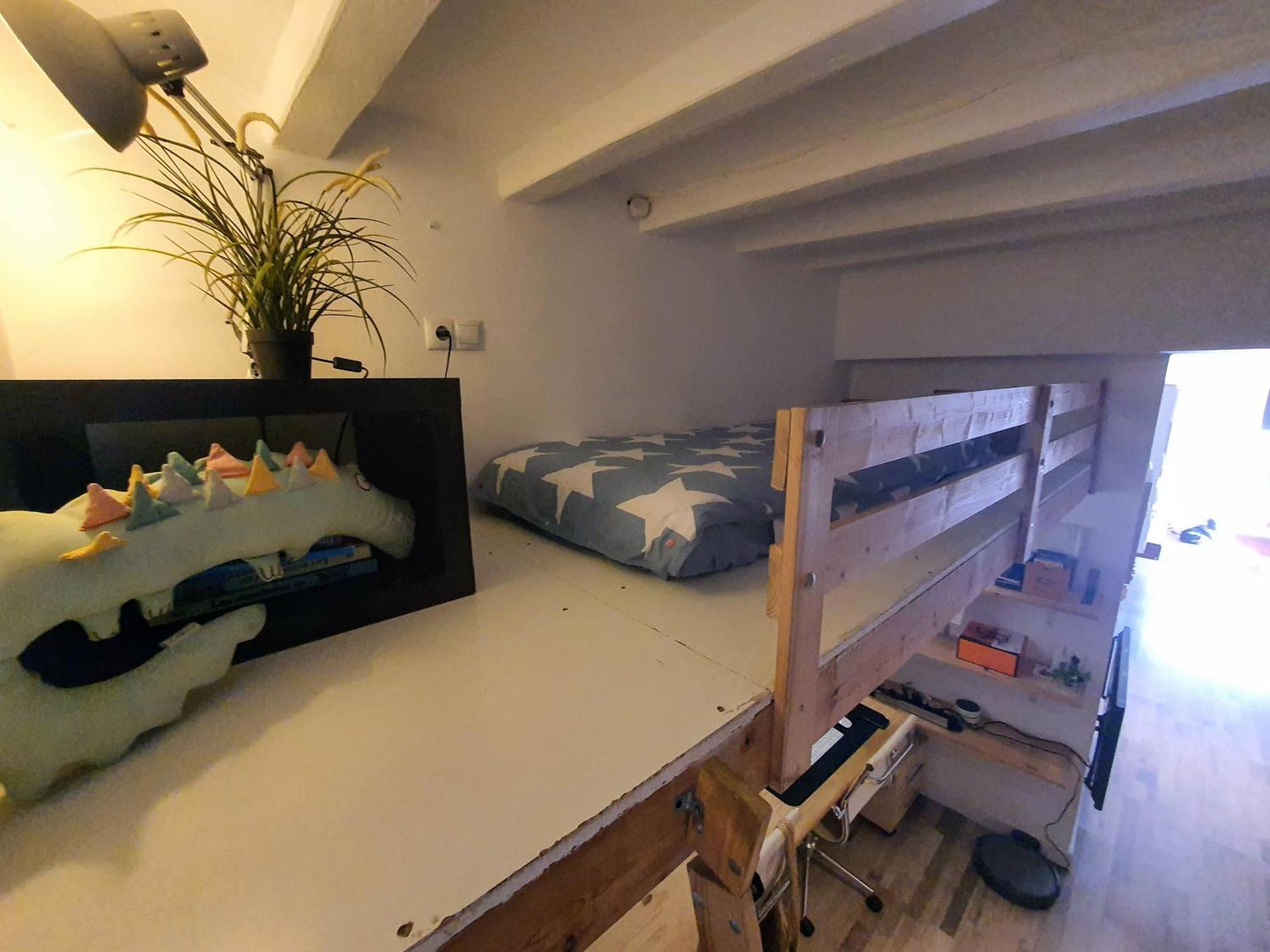 Ef7 Beds & Family